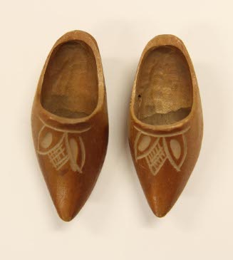 Model wooden shoes