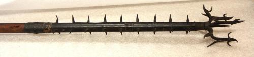 Barbed spear, or sleeve catcher