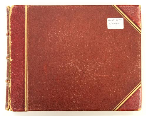 Photograph album