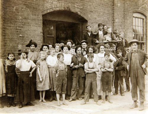 Workers at North Pownal Cotton Mill