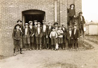 Noon hour, King Mfg. Co.