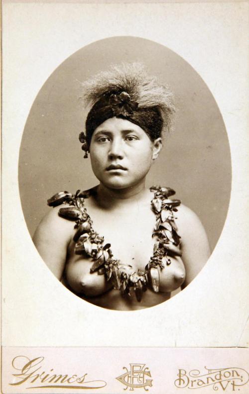 Portrait of young Samoan Woman