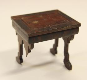 Doll table