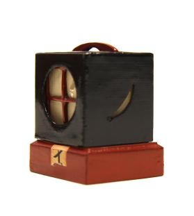 Miniature lantern