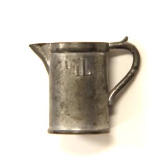Measuring pitcher