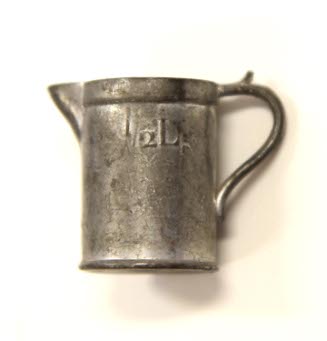 Measuring pitcher