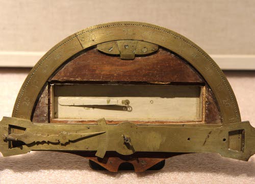 Surveyor's compass