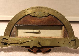 Surveyor's compass