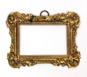 Doll picture frame