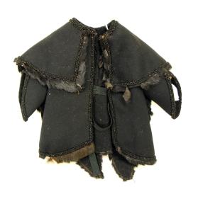 Doll's cape