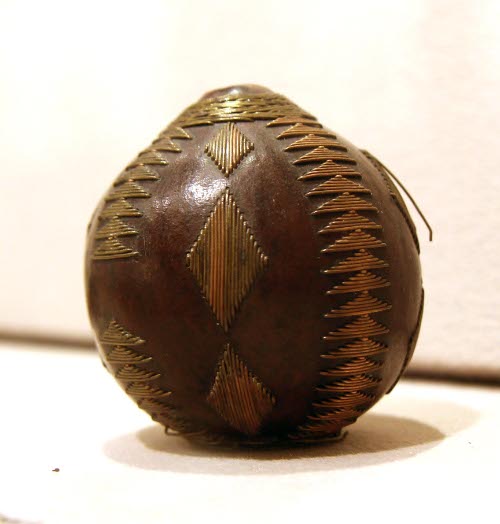 Snuff container