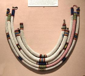 Beaded ornament, umgingqo