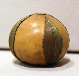 Snuff container