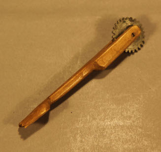 Pie crust decorator