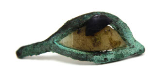 Inlaid eye