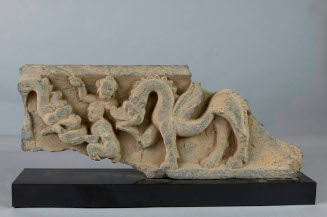 AMORINI FEEDING DRAGONS