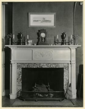 Chittenden County, Col. E.H. Deming House, 1816, Northwest Parlor, Carved wood mantel