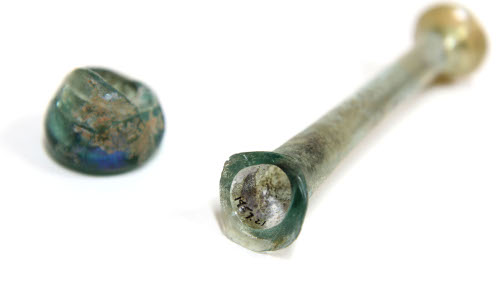 Vial or unguentarium