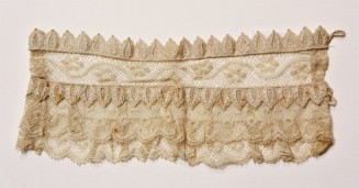Lace cuff