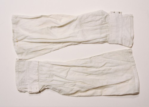 Woman's undersleeves