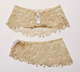 Ribbon lace cuff
