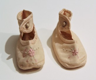 Infant shoes