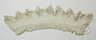 Woman's collar