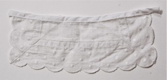 Woman's collar and cuffs