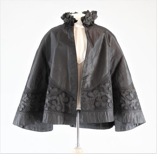 Woman's cape