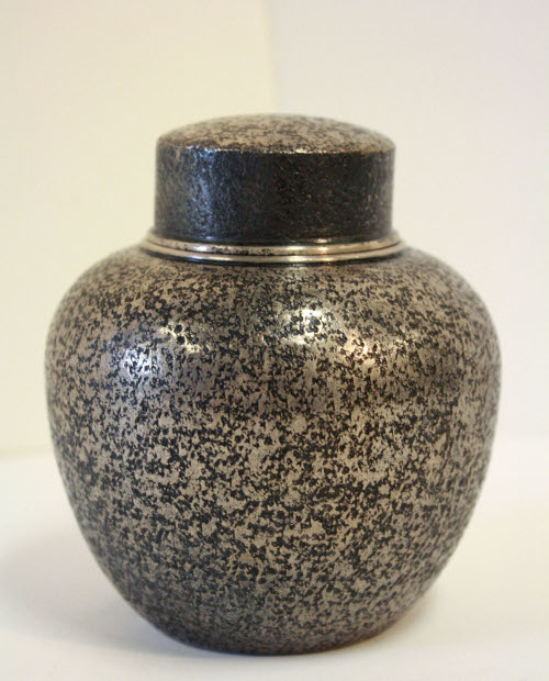 Tea caddy