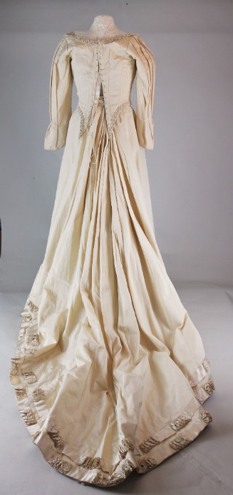 Wedding dress