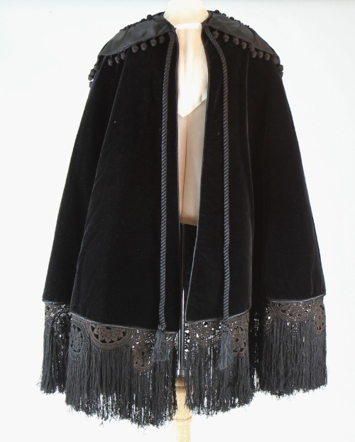 Velvet cape