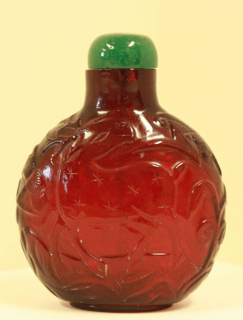 Snuff bottle