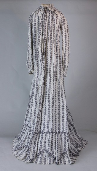 Dressing gown