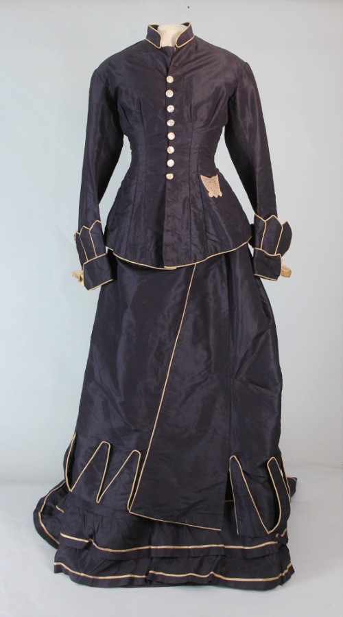 Woman's dress