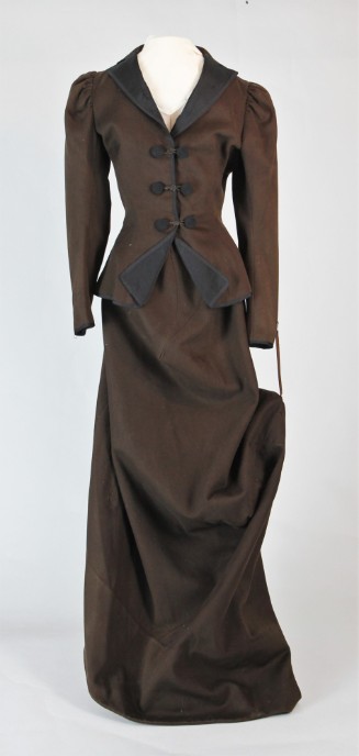 Riding habit