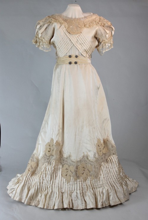 Evening dress