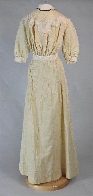 Woman's dress