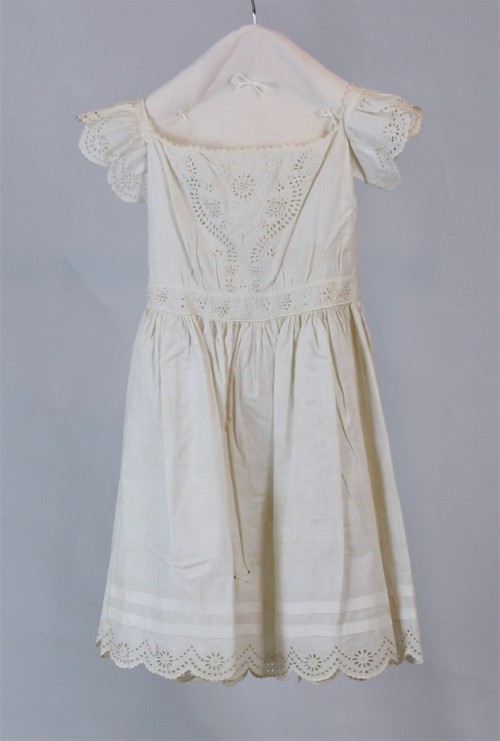 Girl's dress