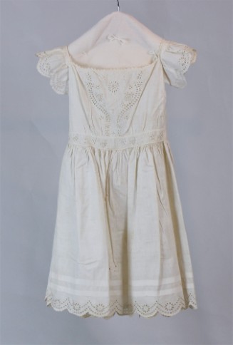 Girl's dress