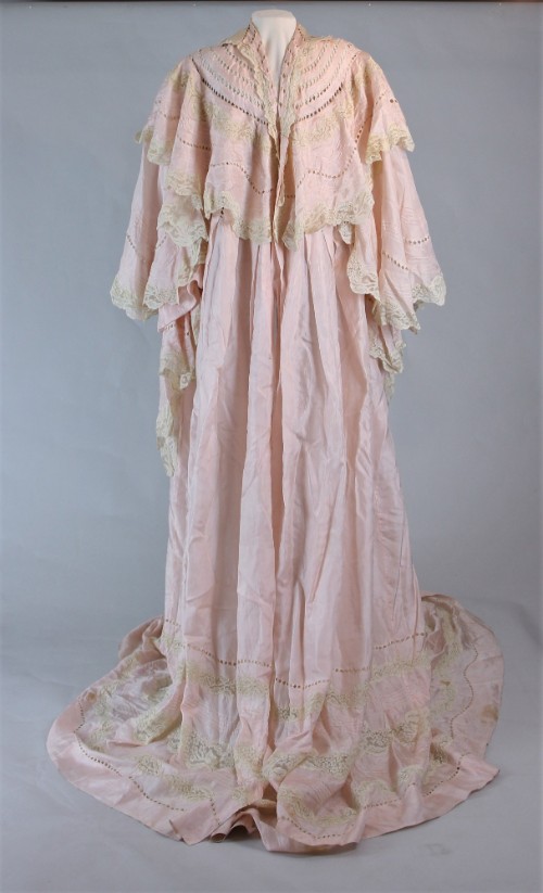 Dressing gown