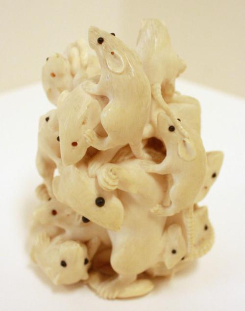 Rat sculpture