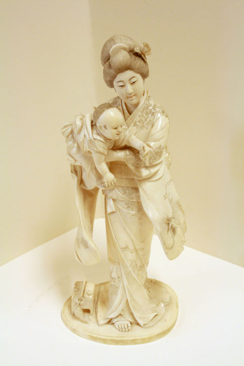 Figurine
