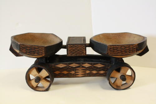 Bowls on wheeled stand