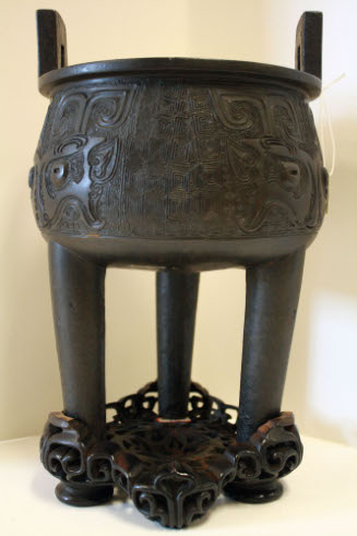 Tripod bowl