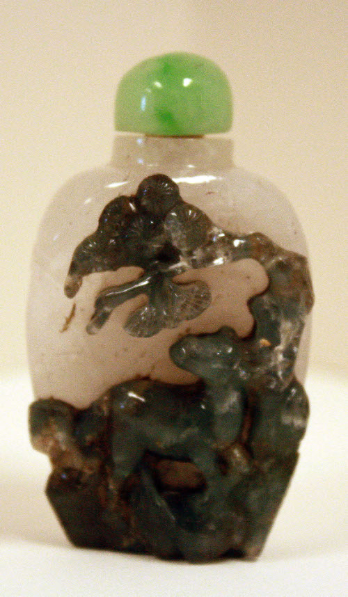 Snuff bottle