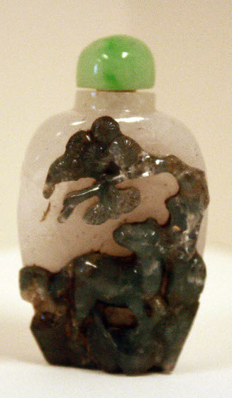 Snuff bottle