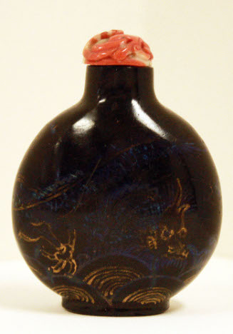 Snuff bottle