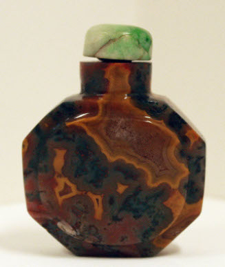 Snuff bottle