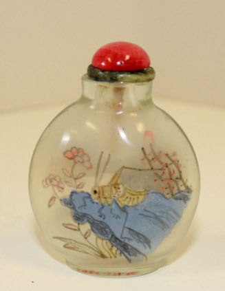 Snuff bottle